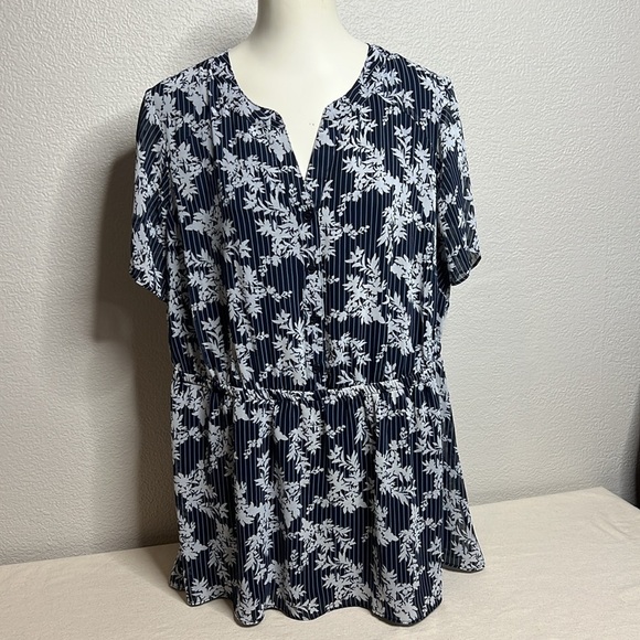 Lane Bryant Navy Floral & Stripe Button-Down Blouse - Size 14 - Picture 1 of 9